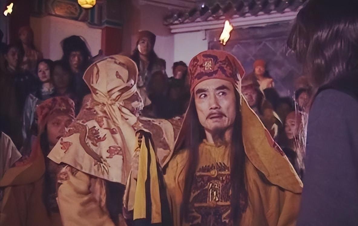 1853年，太平军猛将黄文安扔掉兵器，在南京城里种菜、养鱼，生活很平静。洪秀全也