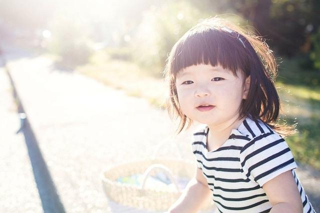 每天晚上在不同时间给宝宝把尿