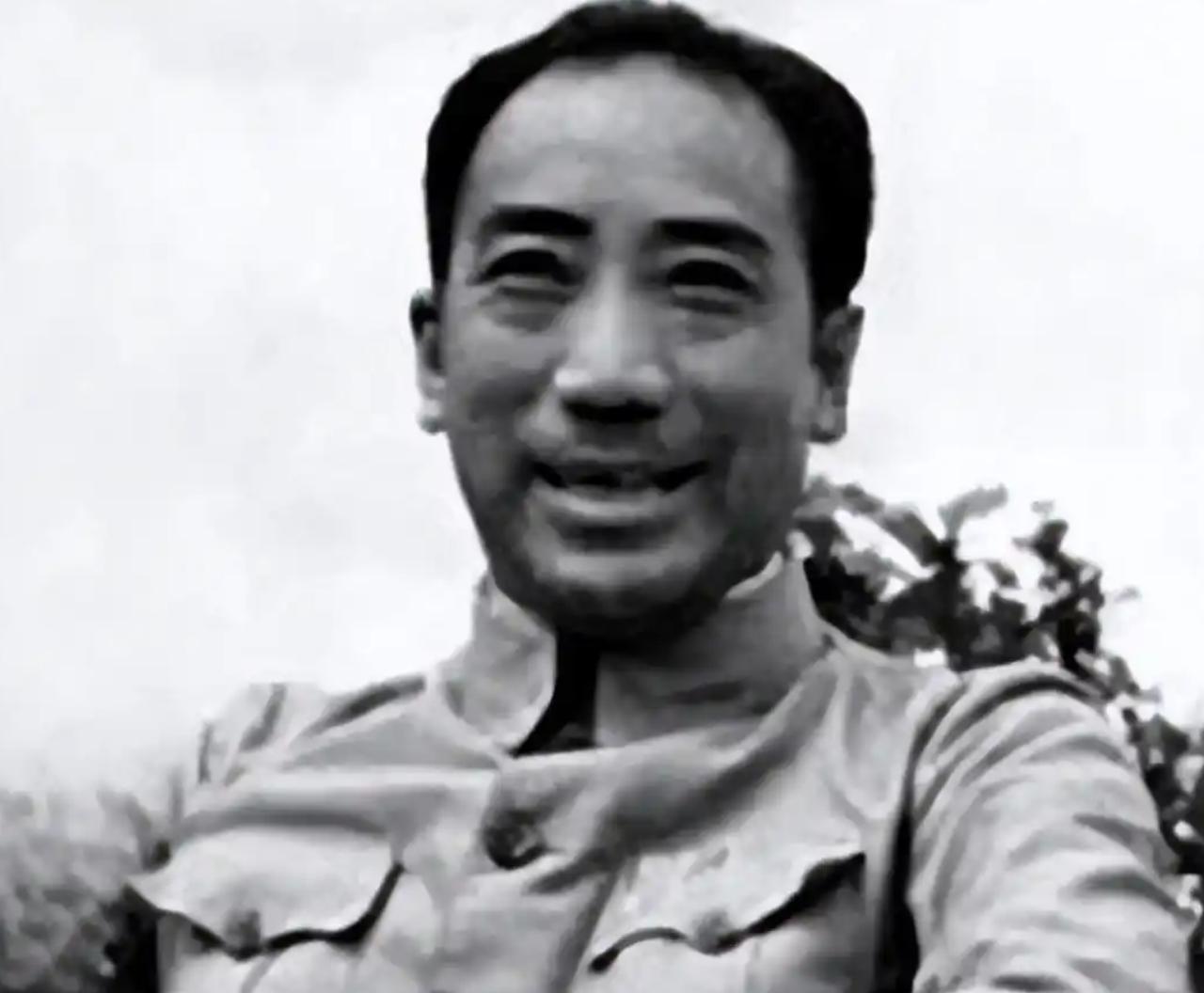 戴笠一辈子只做到副局长，军统真正的正局长，是贺耀祖，这个人表面是蒋介石心腹，暗地