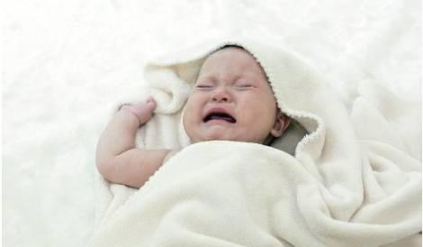 照料宝宝时, 怎么避免宝宝受到惊吓? 很多妈妈不知道