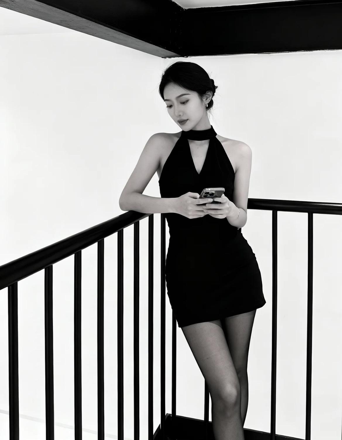 气质穿搭、棉绸亲肤，织锦华贵，浅衫婀娜，华袂垂柔，罗裙明媚，绮衣静俏，素姿莹润！