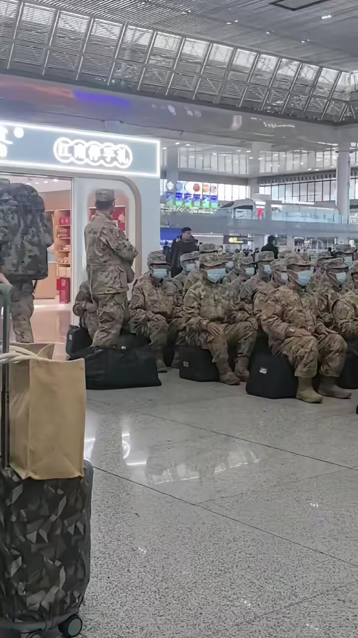 致敬兵哥哥最可爱的人