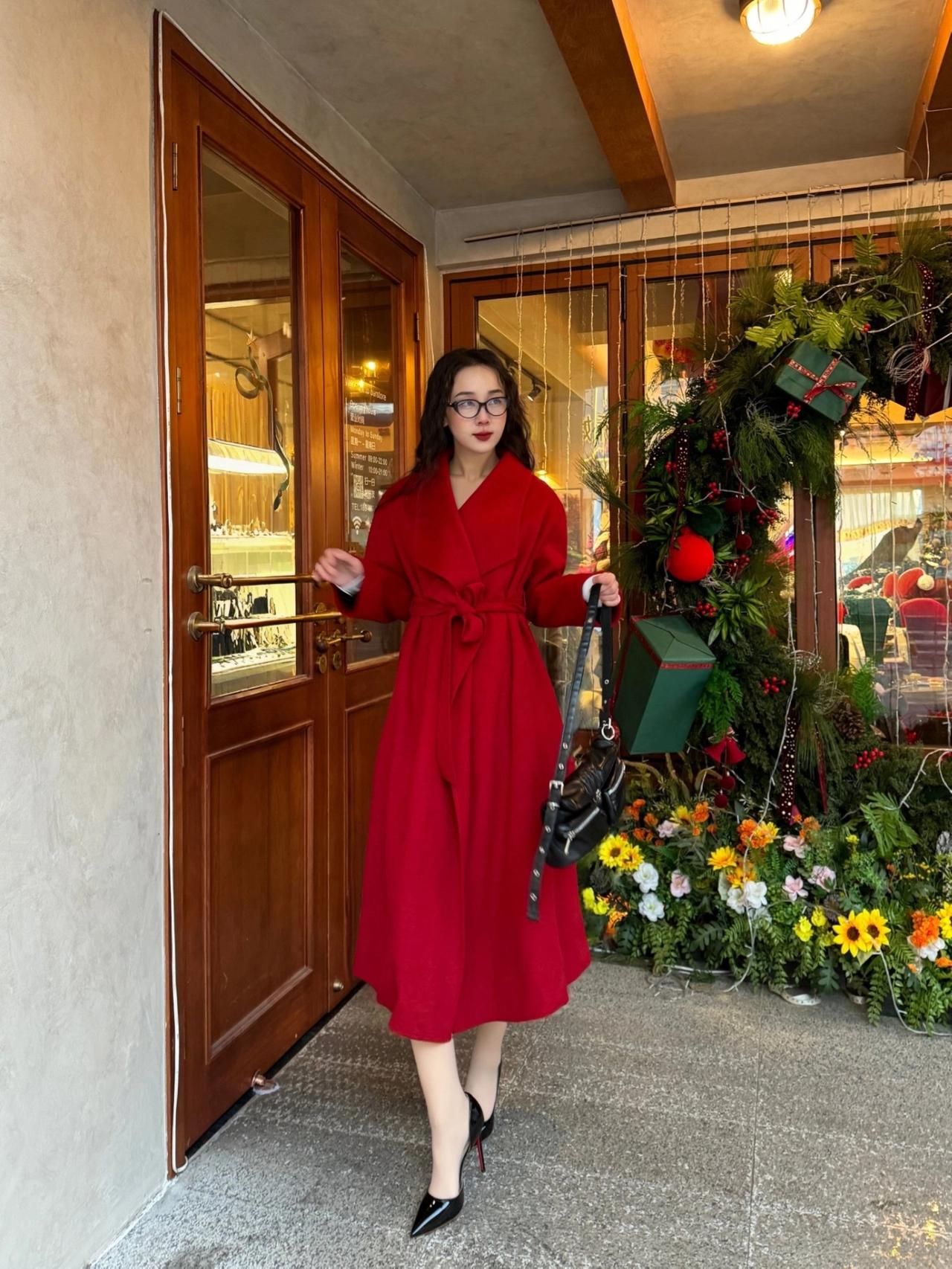 红底👠氛围感绝了|||​御姐人手一双的高跟鞋👠选漆皮红底的准没错👍🏻​