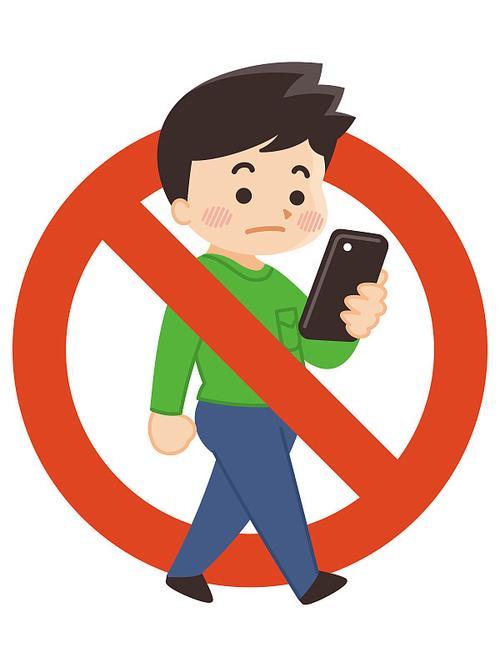 高一女生带手机被停课1个月，家长急疯！教育局回应引全网热议家人们谁懂啊！陕