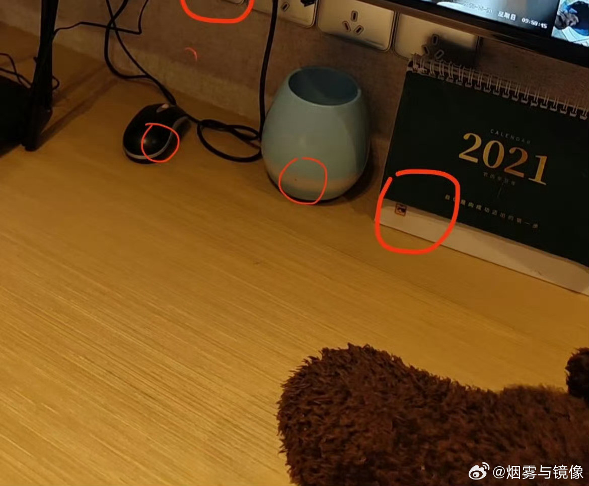 针孔摄像头比我们想象的还要小好可怕，这下更不敢入住酒店了[哭哭][哭哭][哭哭]为什么