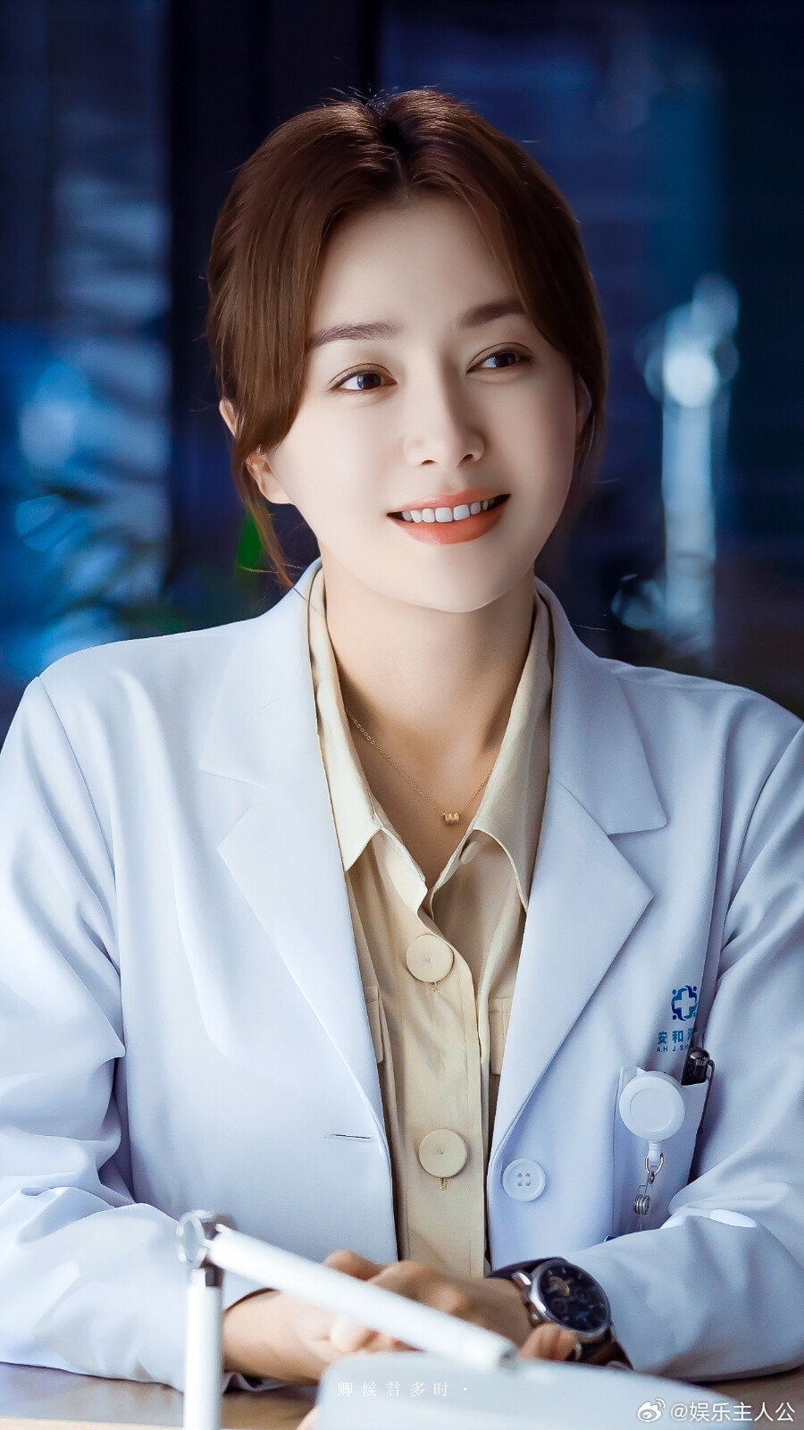 秦岚的自律真让人佩服，好状态果然藏在生活细节里，美丽又自信！​​​