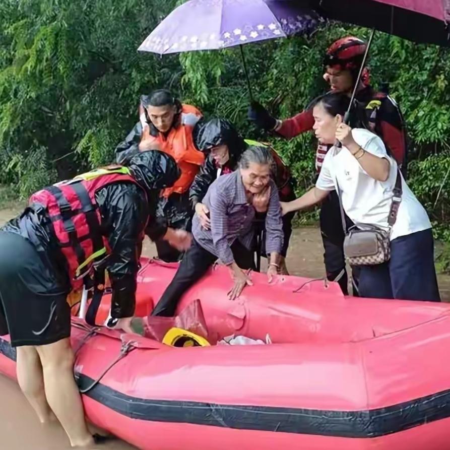 万万没想到，刘强东会因广西大雨后的两个举动，实现口碑暴涨要知道，在这场洪灾中
