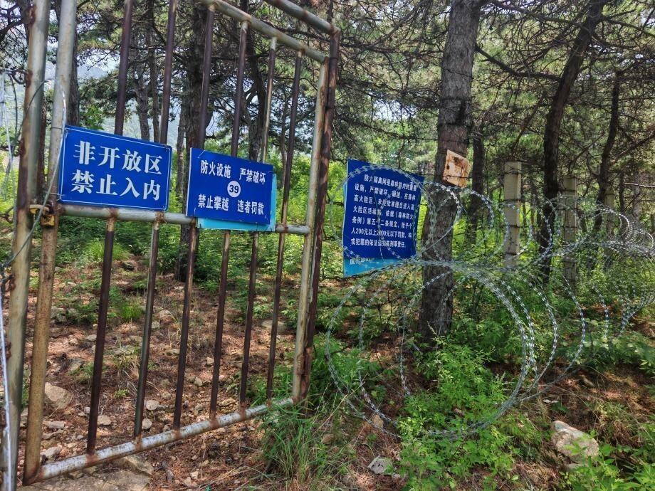 民生难题摆上台，藏不住了！7月3日正观新闻消息，记者探访泰山西麓发现千万财政投