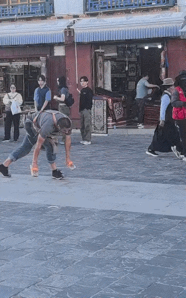 滑那一下子就证明不是特别诚