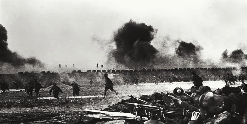 1948年，解放战争中，42军夜间遇敌，场面极混乱，此时路旁大车里，竟钻出一衣冠
