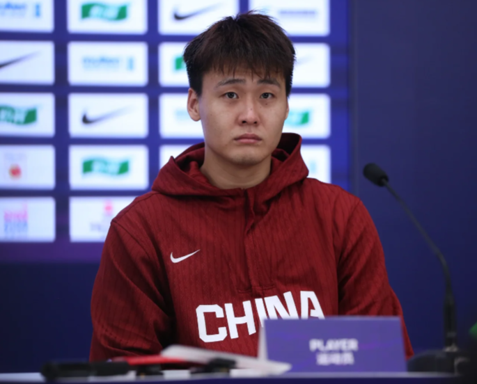 赵睿担任队长中国男篮近期前往西班牙拉练中国男篮即将结束在北京的集训，然后出