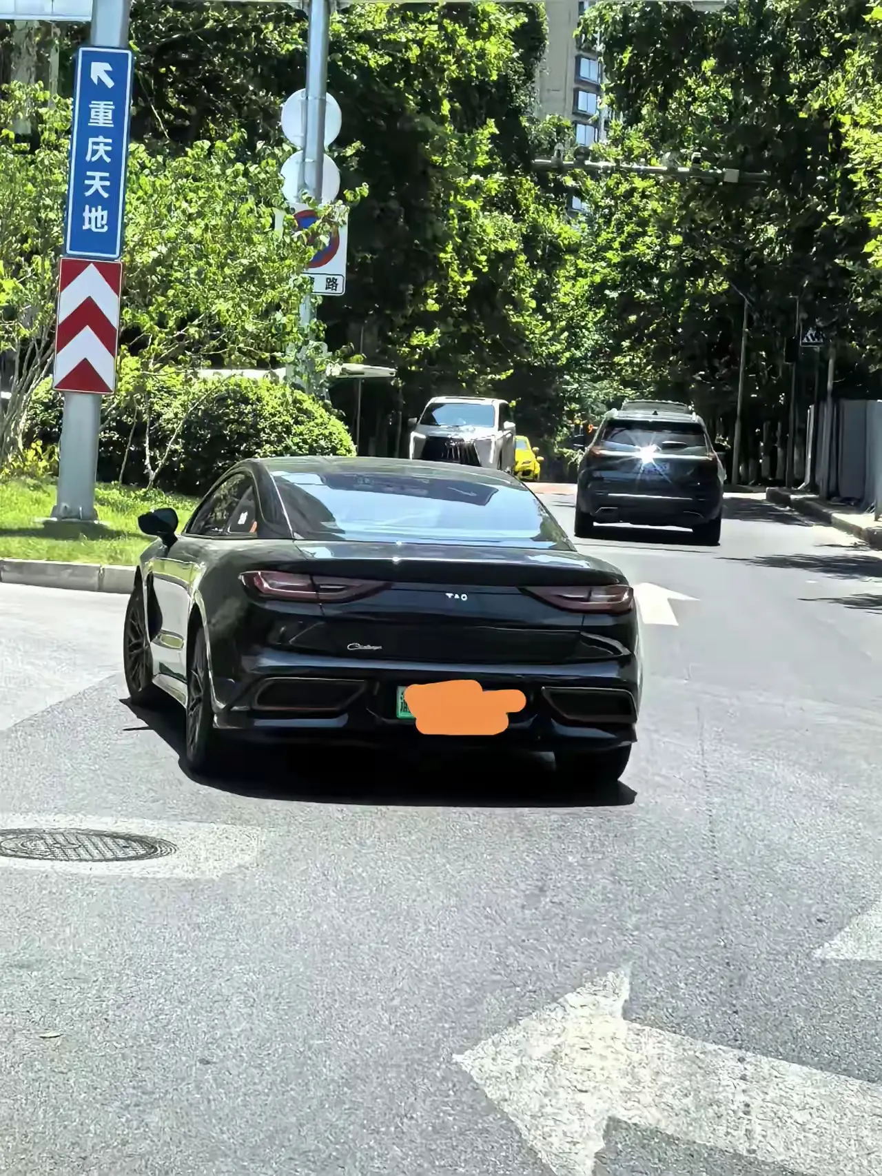 不懂就问，这是什么品牌的车？
