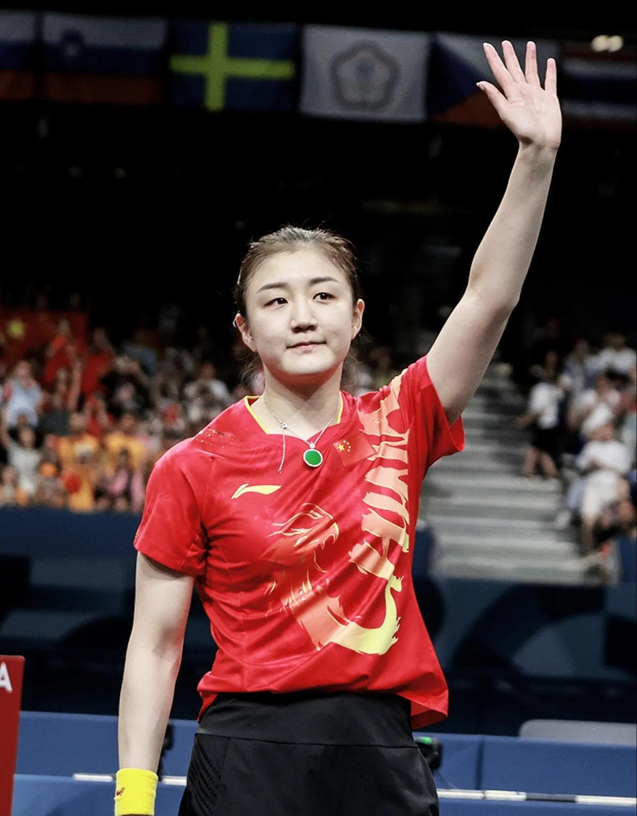 这下好了差距一下就出来了世界第一的孙颖莎其实听到陈梦不退役也蛮为她开心的