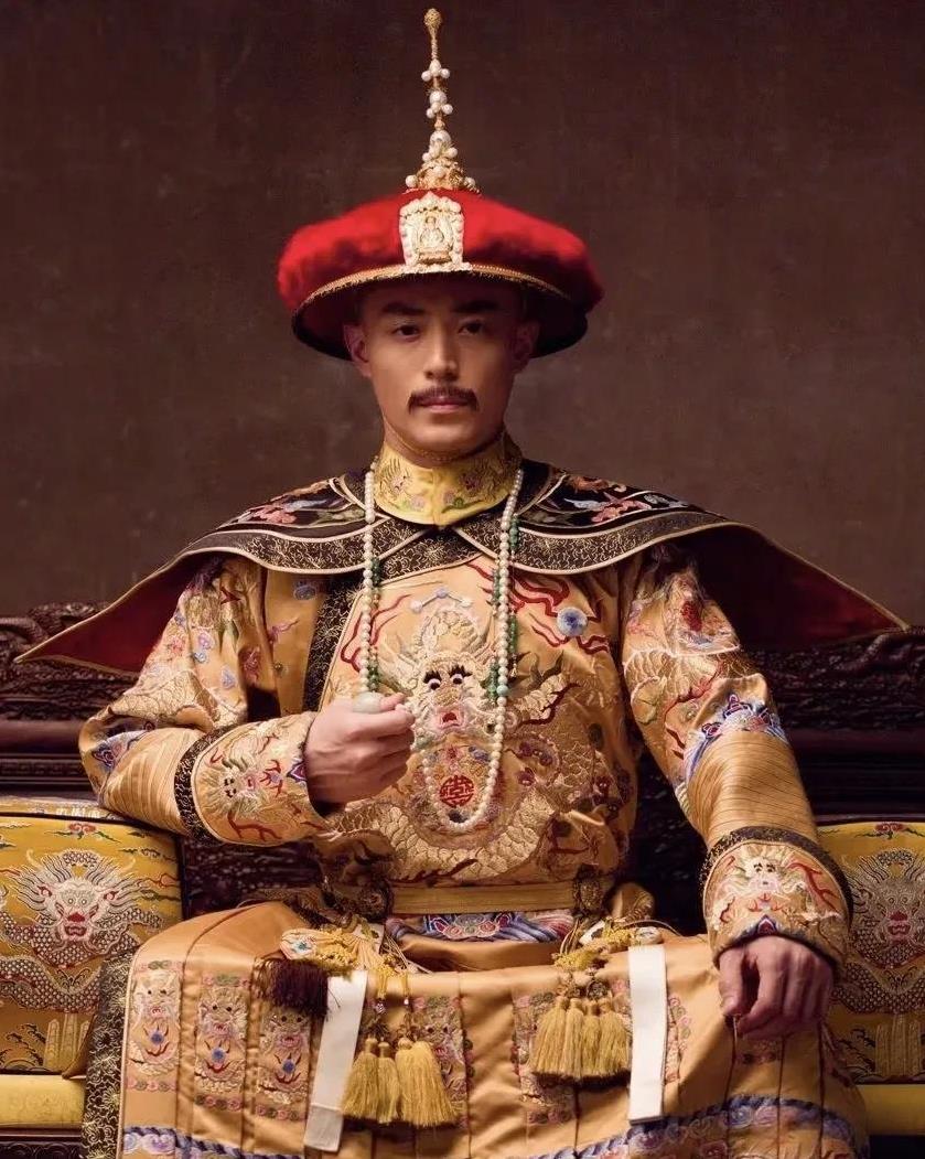 康熙活得太太太太长了，所以以“演戏”著称的八贤王都演不动了。因为你的任何性格表