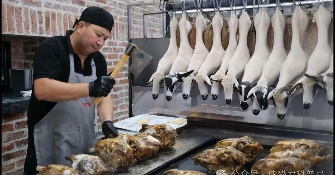 为什么欧美很少吃羊肉，是不好吃吗？看完你就懂了咱们中国人的餐桌上，羊肉绝对是
