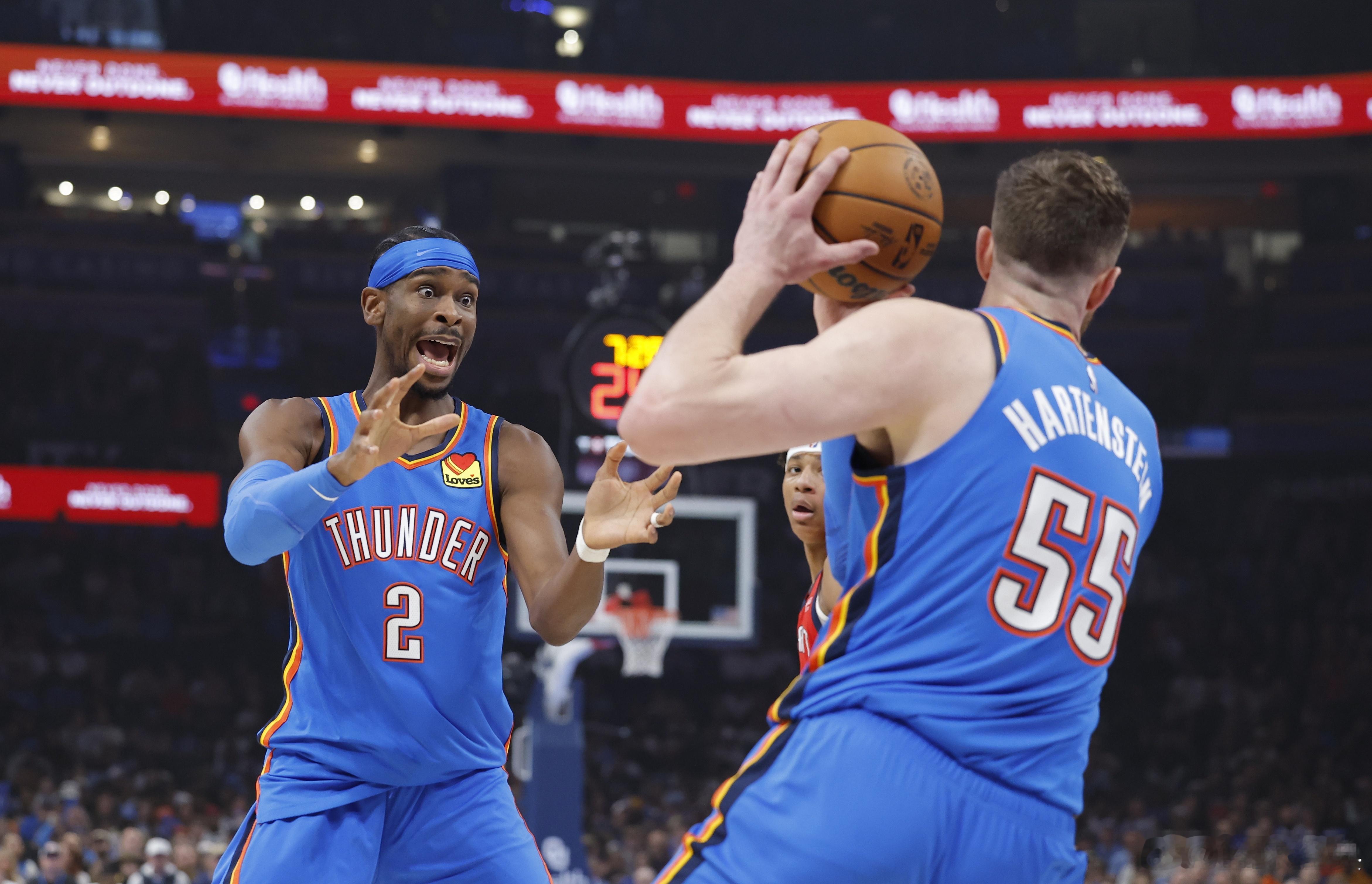 雷霆前13场比赛12胜1负，总净胜分达到202分🤯据统计，此前历史上仅有三支球