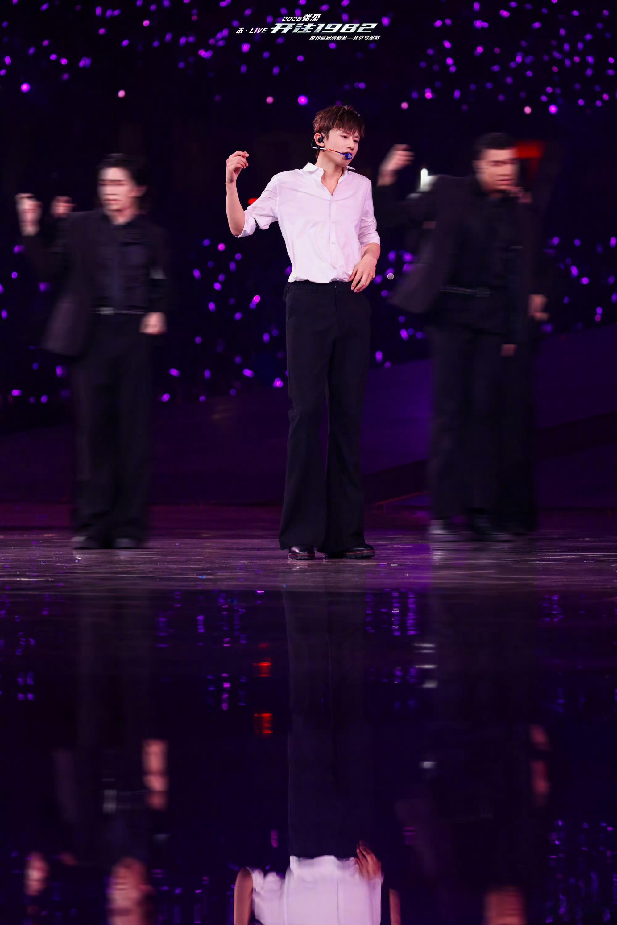 张杰鸟巢16场收官鸟巢长跑最后一圈冲刺啦🏁小火车一路稳稳开着，马上到站，这趟