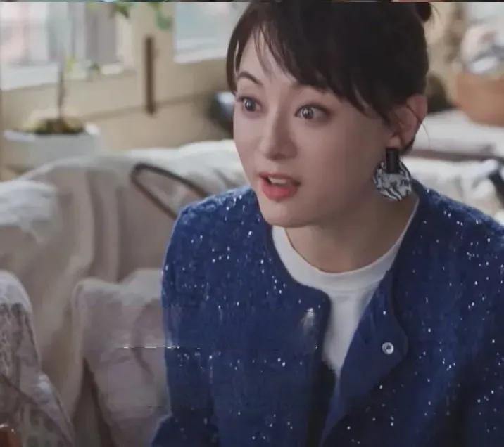 追剧《蛮好的人生》该剧把卖保险的业务员形象刻画得淋漓尽致！胡曼黎是销