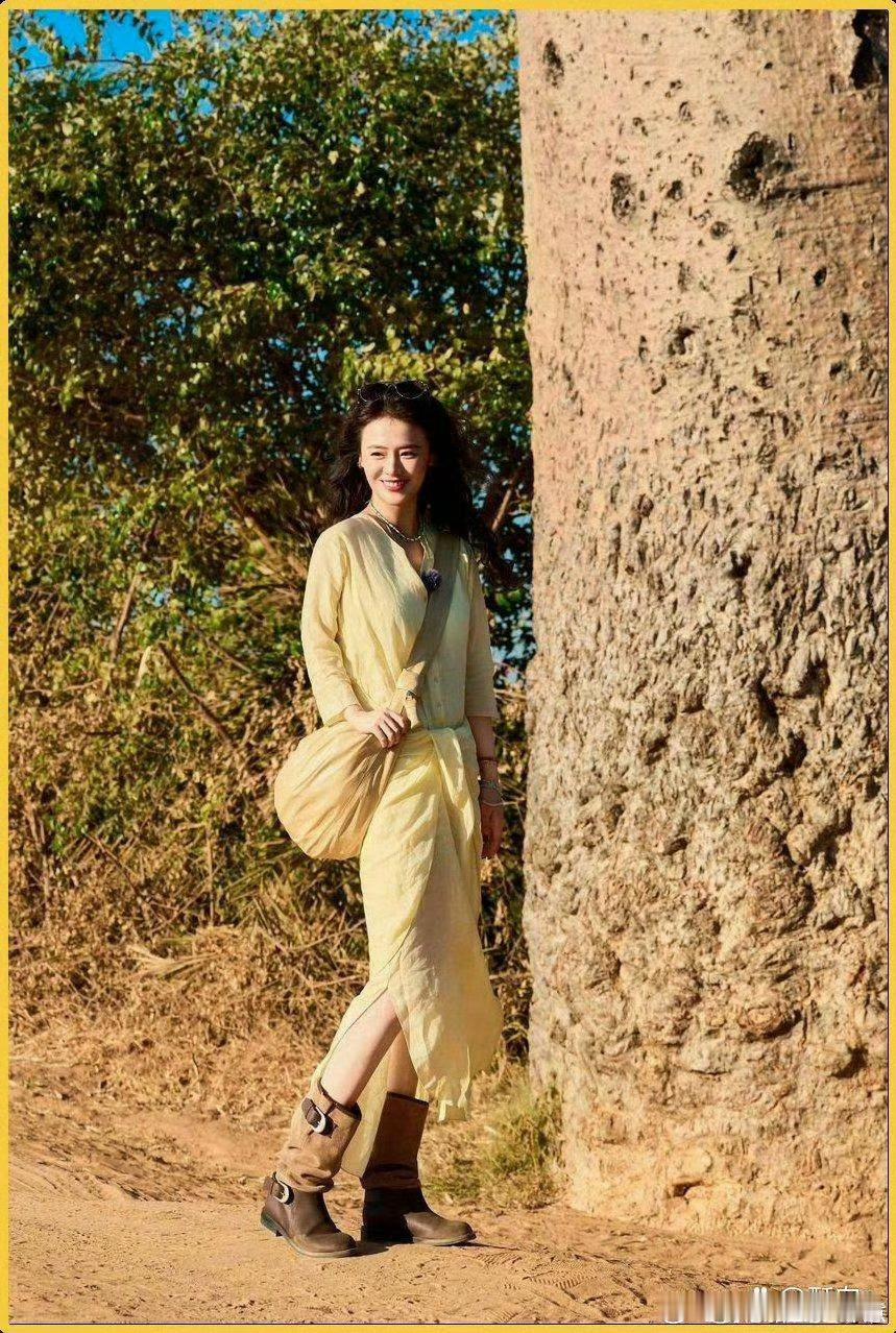 37岁马思纯瘦了穿黄裙美翻网友，可评论区都在催她多吃点，到底咋了？