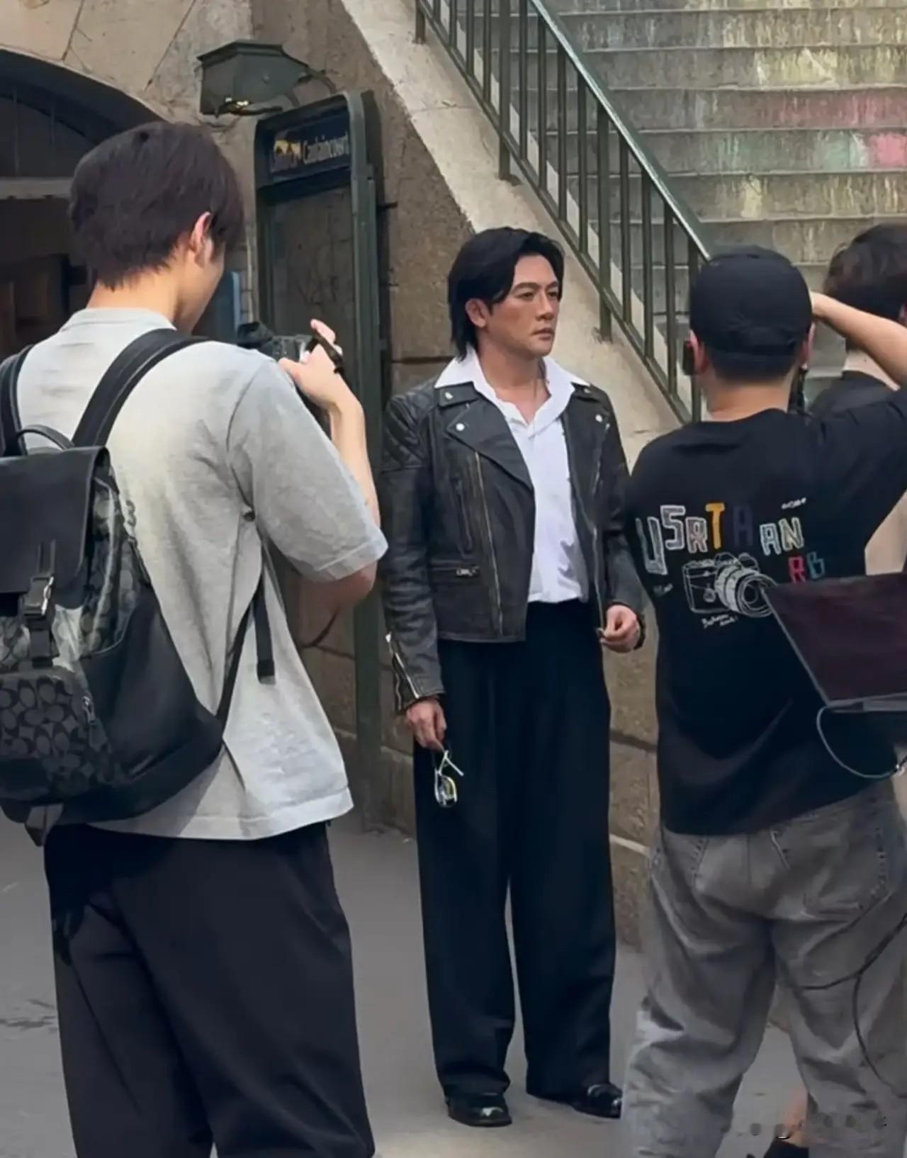 52岁的苏有朋给所有男人提了个醒钱再多有什么用？年纪大了，全身穿满名牌也抵不
