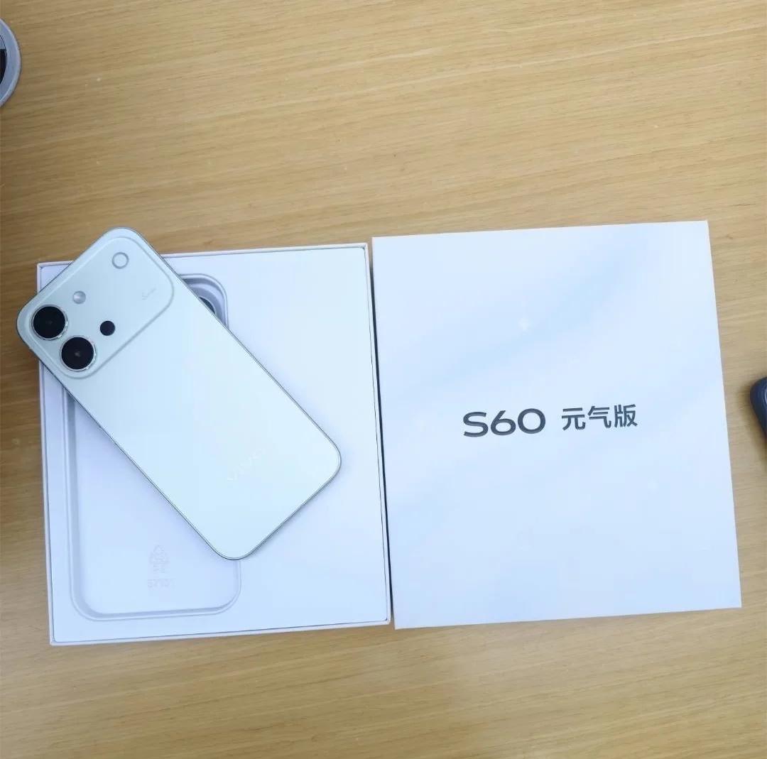 记得为什么选它(vivo手机)吗？vivo夏日超值季vivoS60iQOO