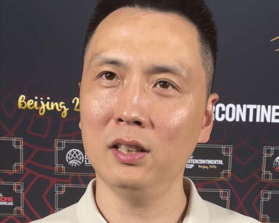 李楠措手不及！北京男篮签下巴里-布朗后，不少球迷认为李楠将带队拿下冠军！不过