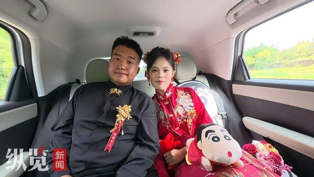 省几万冤枉钱，极简婚礼才是真聪明最近山西这桩极简婚礼刷屏，看得人特别解气，早就该有人戳破婚庆那层遮羞