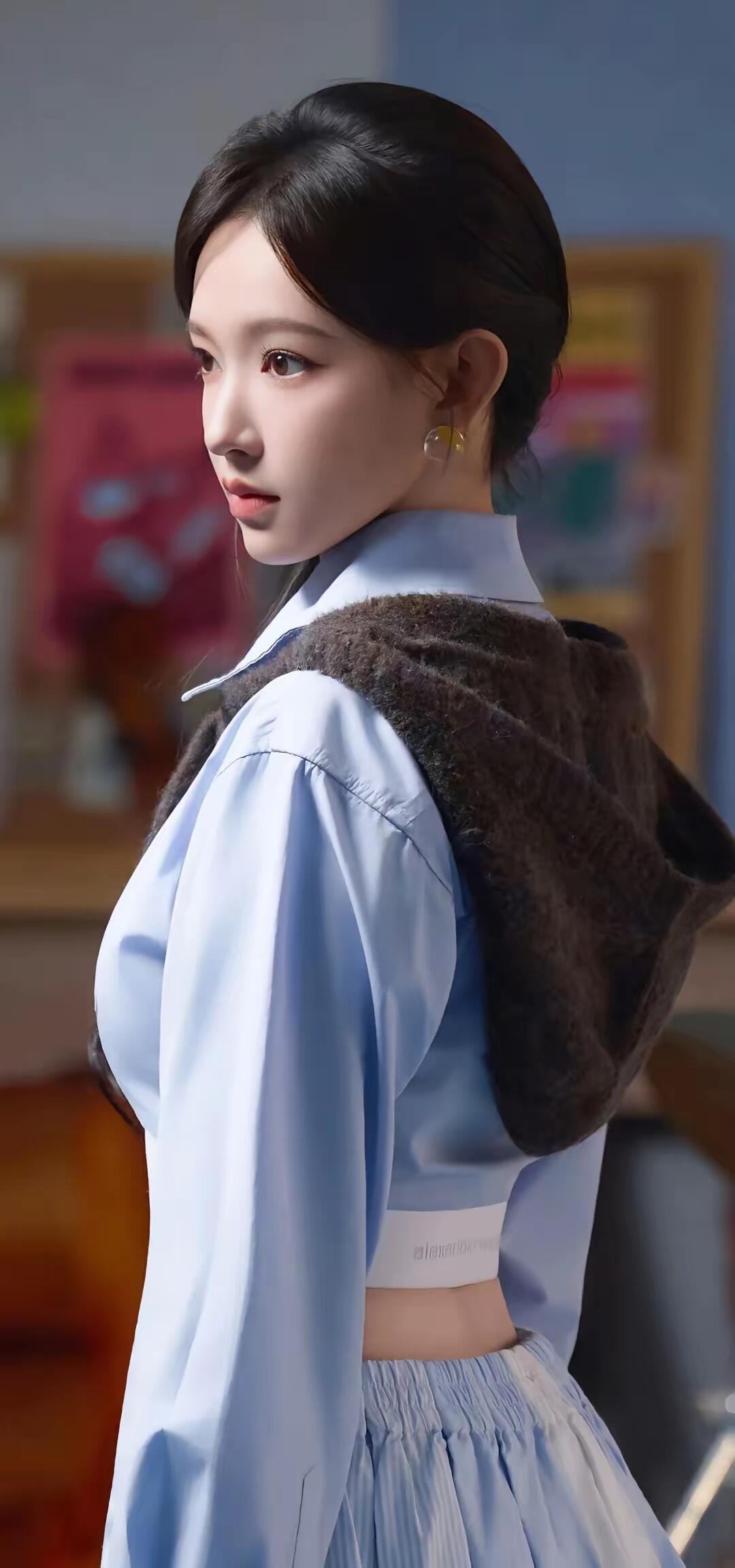 程潇性感小蛮腰！