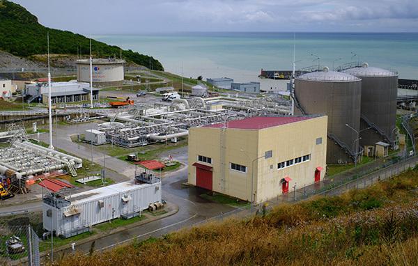 哈萨克斯坦最近调整了一条重要的石油运输路线，直接原因是一场远在千里之外的袭击。