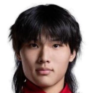 人神共愤，踢球还是踢人？青岛红狮队的邓嘉杰这是想把人活活踢死？完全是带着极强