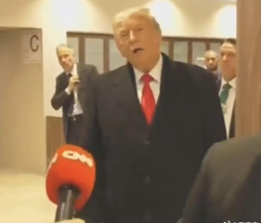 美国司法部最新放料，涉特朗普、克林顿与爱泼斯坦，如果是真的，美国烂透了，牢A绝对