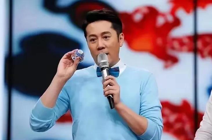 蔡国庆称谓歌唱家不合适不少媒体称谓蔡国庆是军旅歌唱家，小编以为这种称谓不够严谨