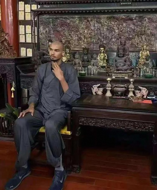 NBA球星文班亚马少林寺剃发闭关寺方证实人在寺内