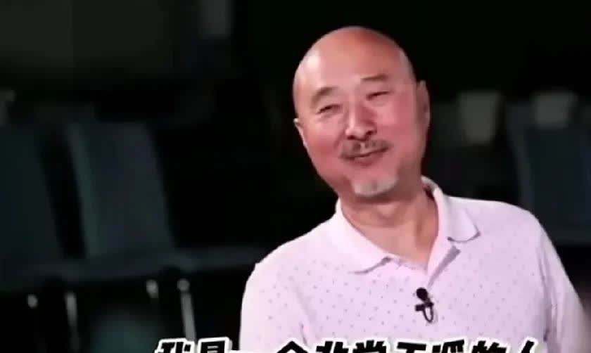 陈佩斯对郭德纲和冯小刚的态度，泾渭分明啊。采访陈佩斯，问他瞅过郭德纲的节