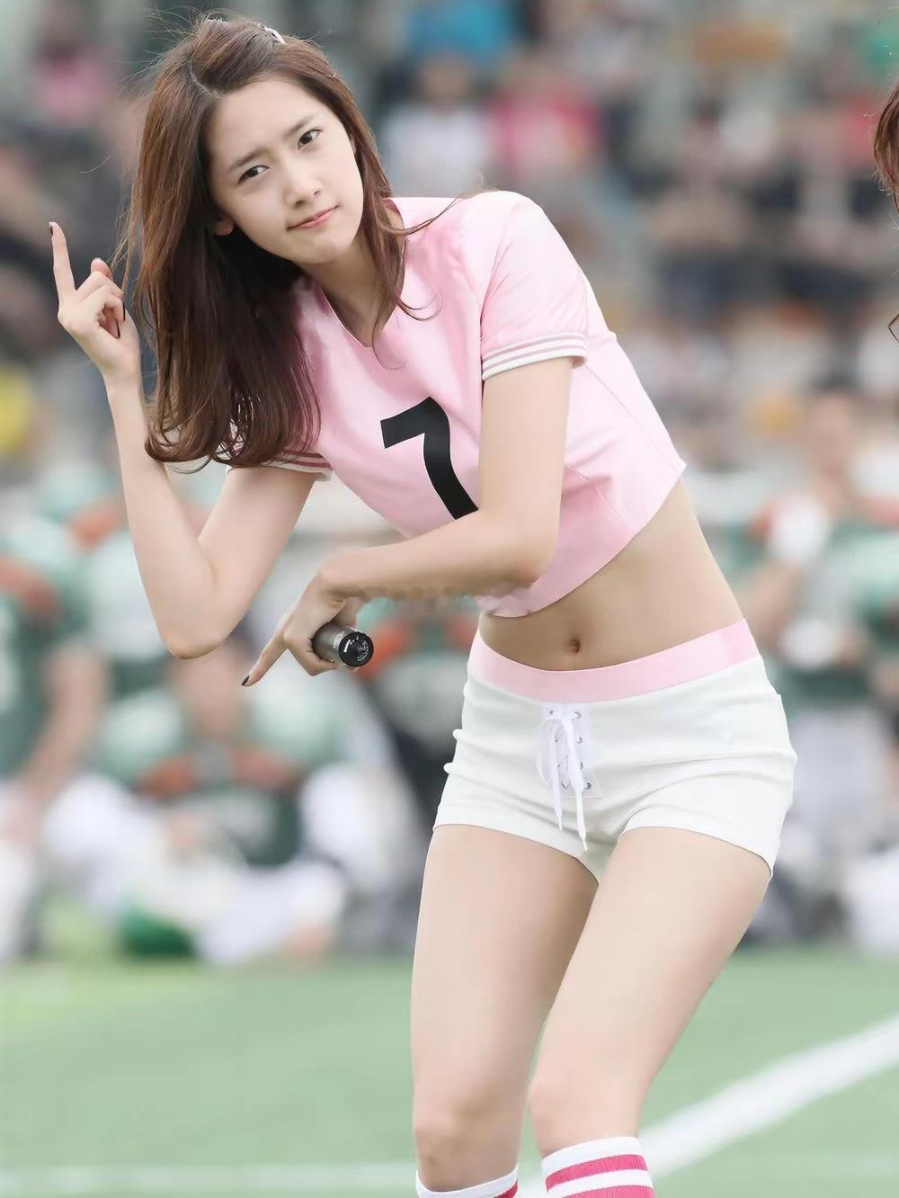 腿长的女生穿牛仔裤👖确实更好看，​​​