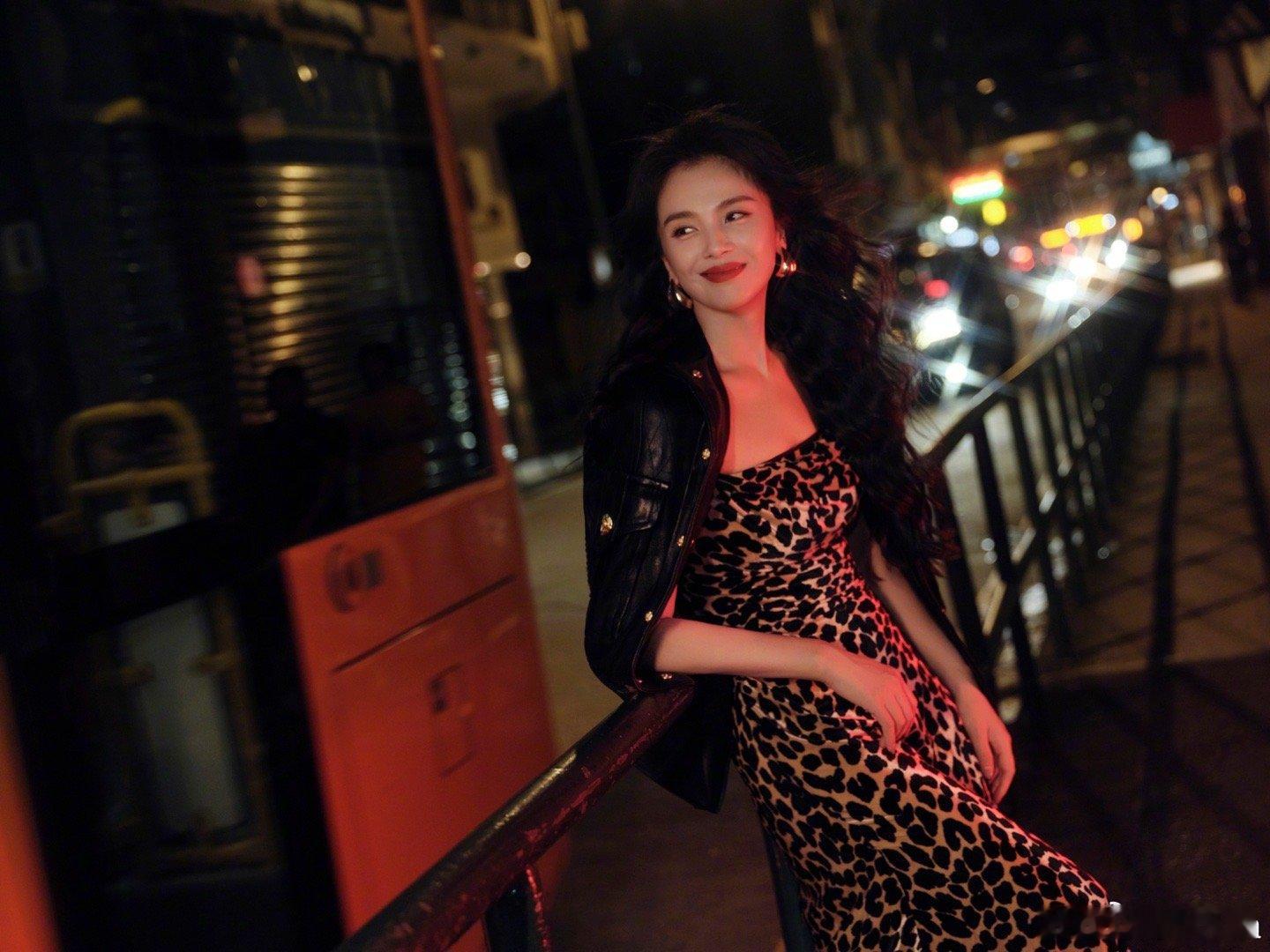 刘涛湾区升明月唱想你的365天刘涛演唱想你的365天蹲到刘涛在湾区升明月唱《想