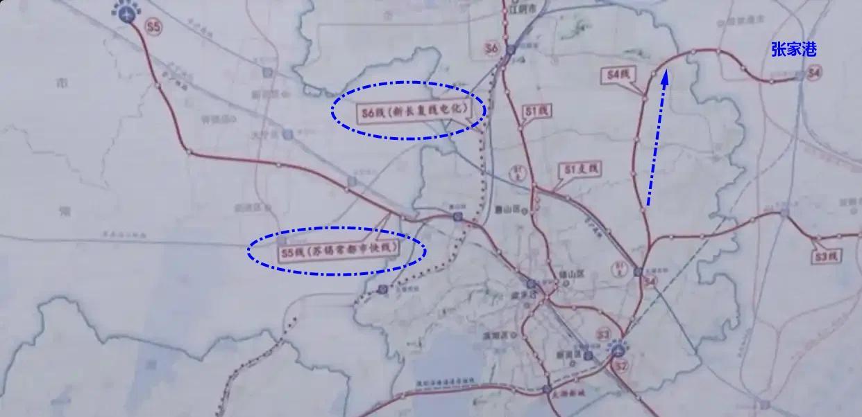 新长铁路改造成地铁？这个话简直是漏洞百出啊！中午，关注的一个群里，有人在讨论