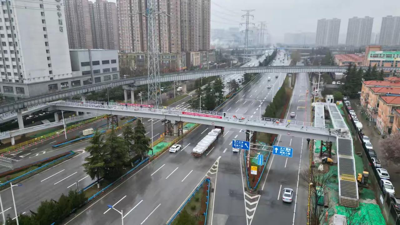 快讯！3月17日，历经9天昼夜连续攻坚，西安三环路微改造系统治理工程--丈八西路