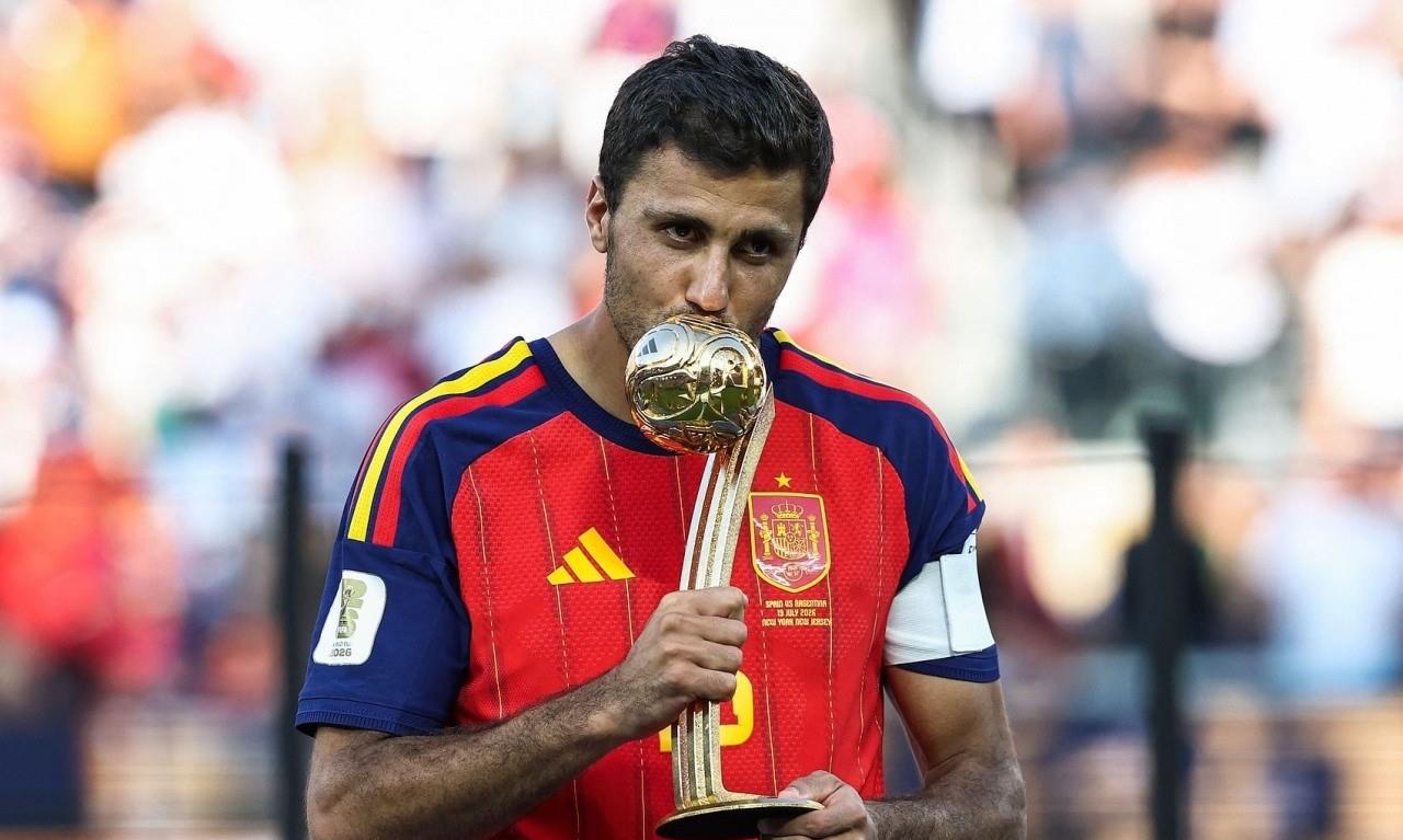 美加墨世界杯金球奖颁给了罗德里美加墨世界杯金球奖最终版给了西班牙队的罗德