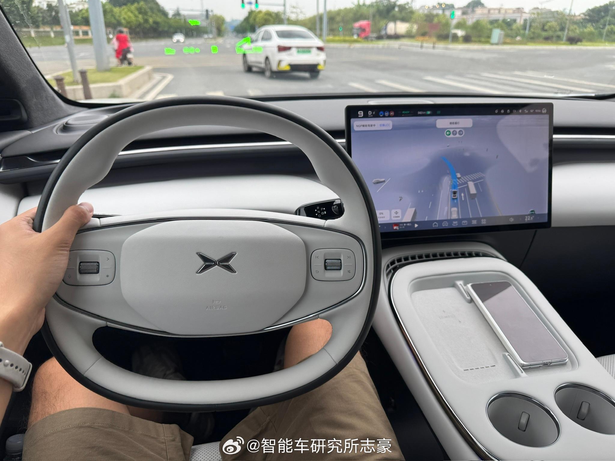 重新体验小鹏G7，深度体会到小鹏现在的车销量好是有道理的。不贵的价格，很省的电耗