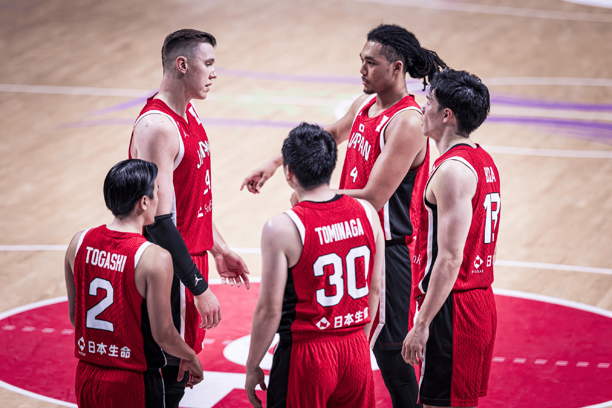 媒体人: 日本多名球员缺席亚洲杯, 透露球队傲慢与管理问题