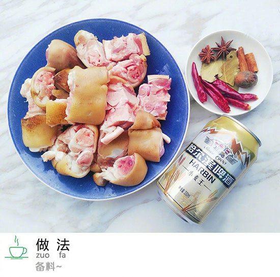 加了啤酒的烧猪蹄，肥而不腻，满口的胶原蛋白！我的宝藏食谱