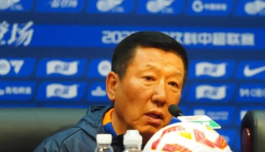 炸了炸了…山东泰山0:1不敌津门虎之后，山东泰山主教练崔康熙，直接将矛头怼向了山