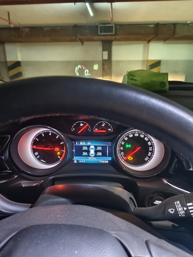 19款别克君威发动机故障早上启动显示发动机故障，动力下降。重启2次后右边发动机