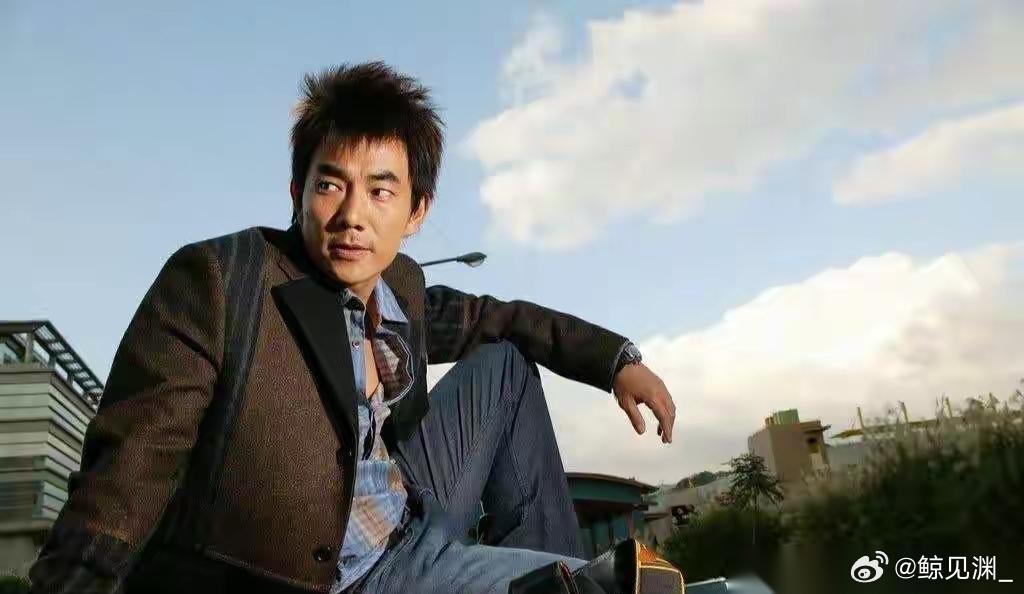 好开心，看到李健要营业的消息了……《声生不息宝岛季2》官宣，拟请嘉宾：李健