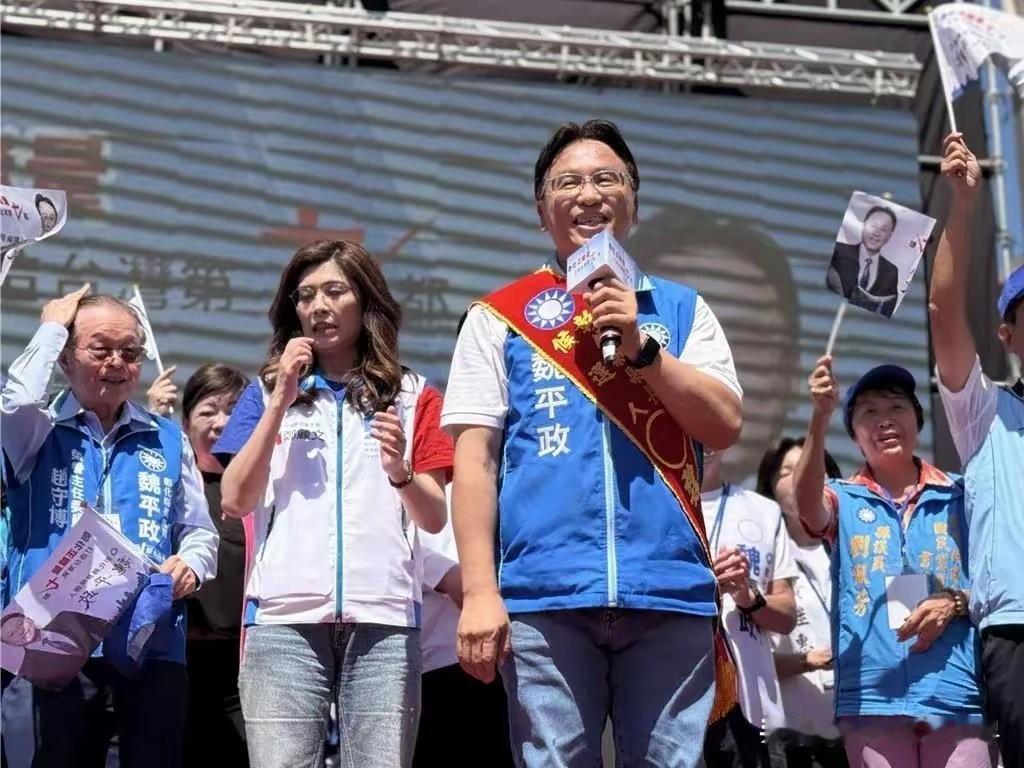 王金平劝不动王惠美，邱毅劝不动黄智贤，为什么会出现这些情况呢？聊湾区看世界的观点