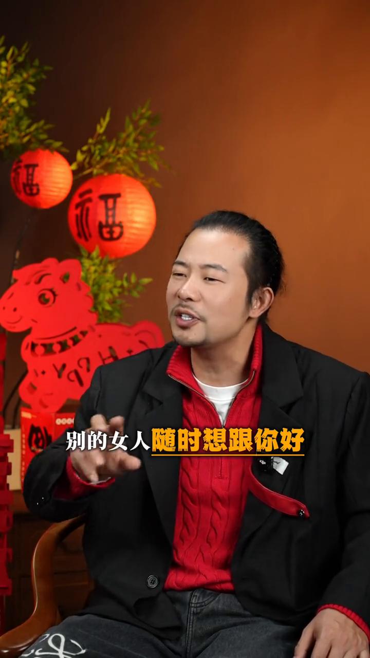 没有边界感的男人又蠢又LOW。所有在婚姻里面没有边界感的男人，本质上他一定是一