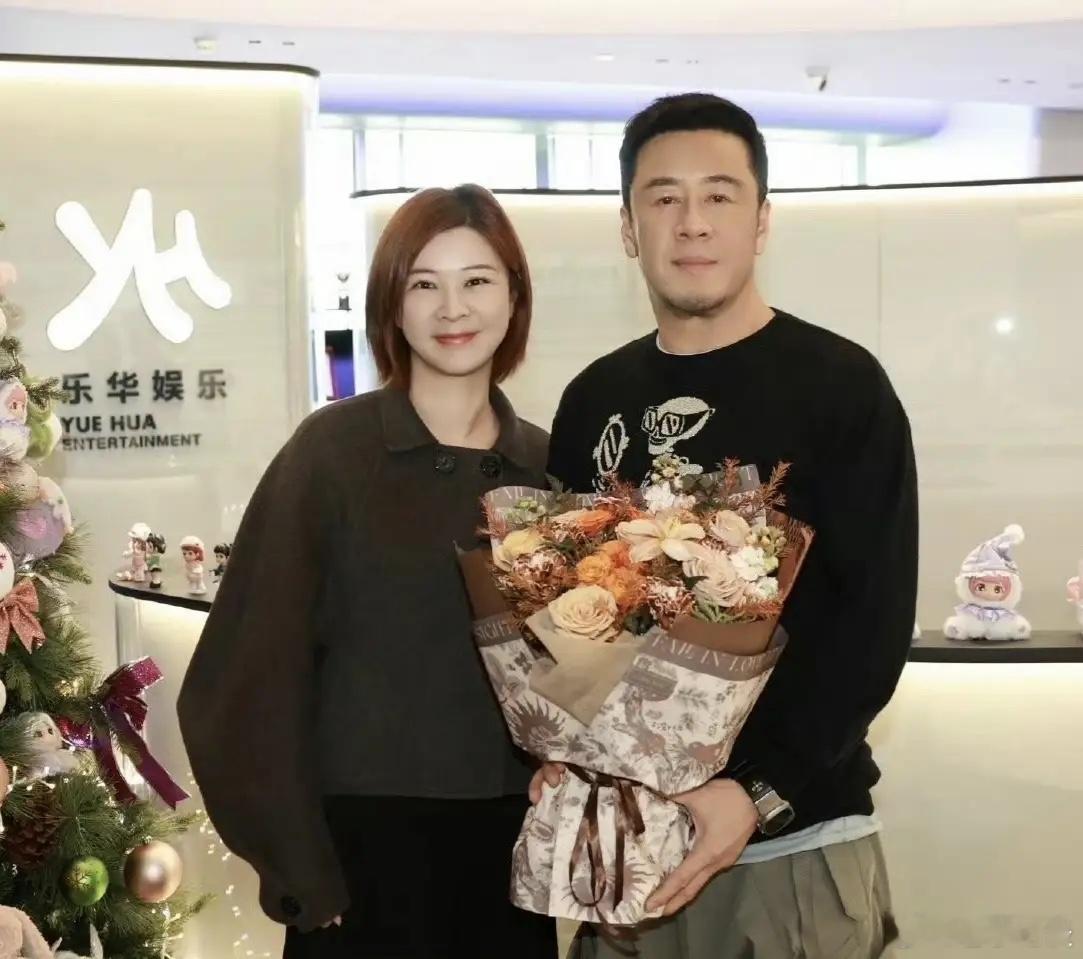 杨坤宣布加入乐华，先不管杨坤是怎么想的，单从月华这一方，我只能说，乐华真的赚到了