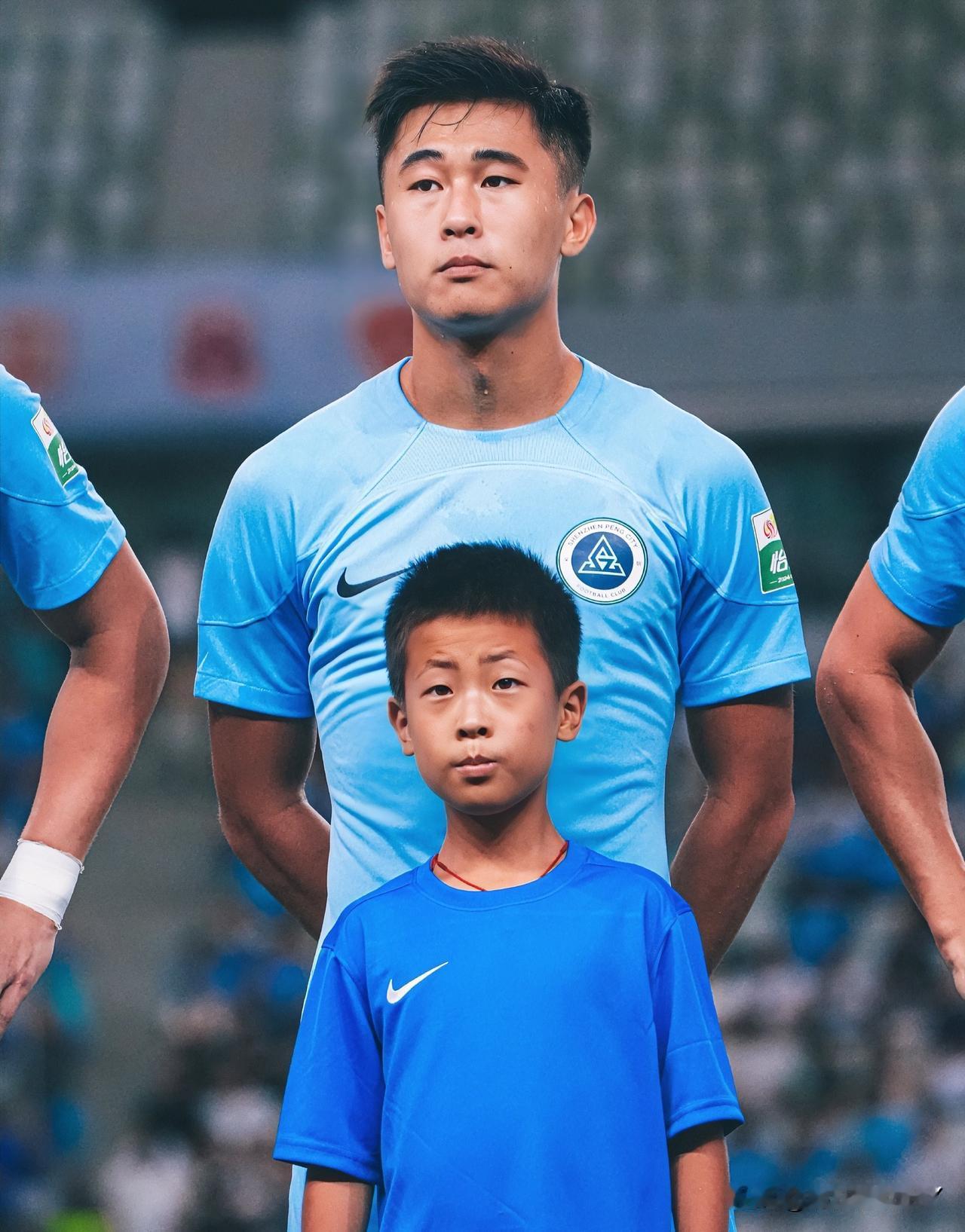 现在最郁闷的估计就是戴伟浚了他万万没想到，刚加盟深圳就又受伤了！深圳新