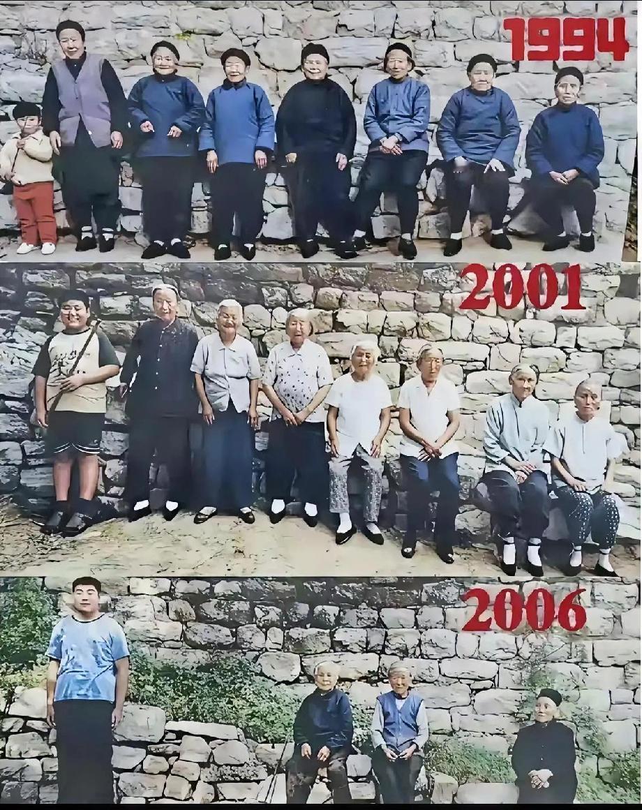 大家看到这个图片有什么感受呢？感觉村里的老人突然在一个时间段都离开了！不知道是